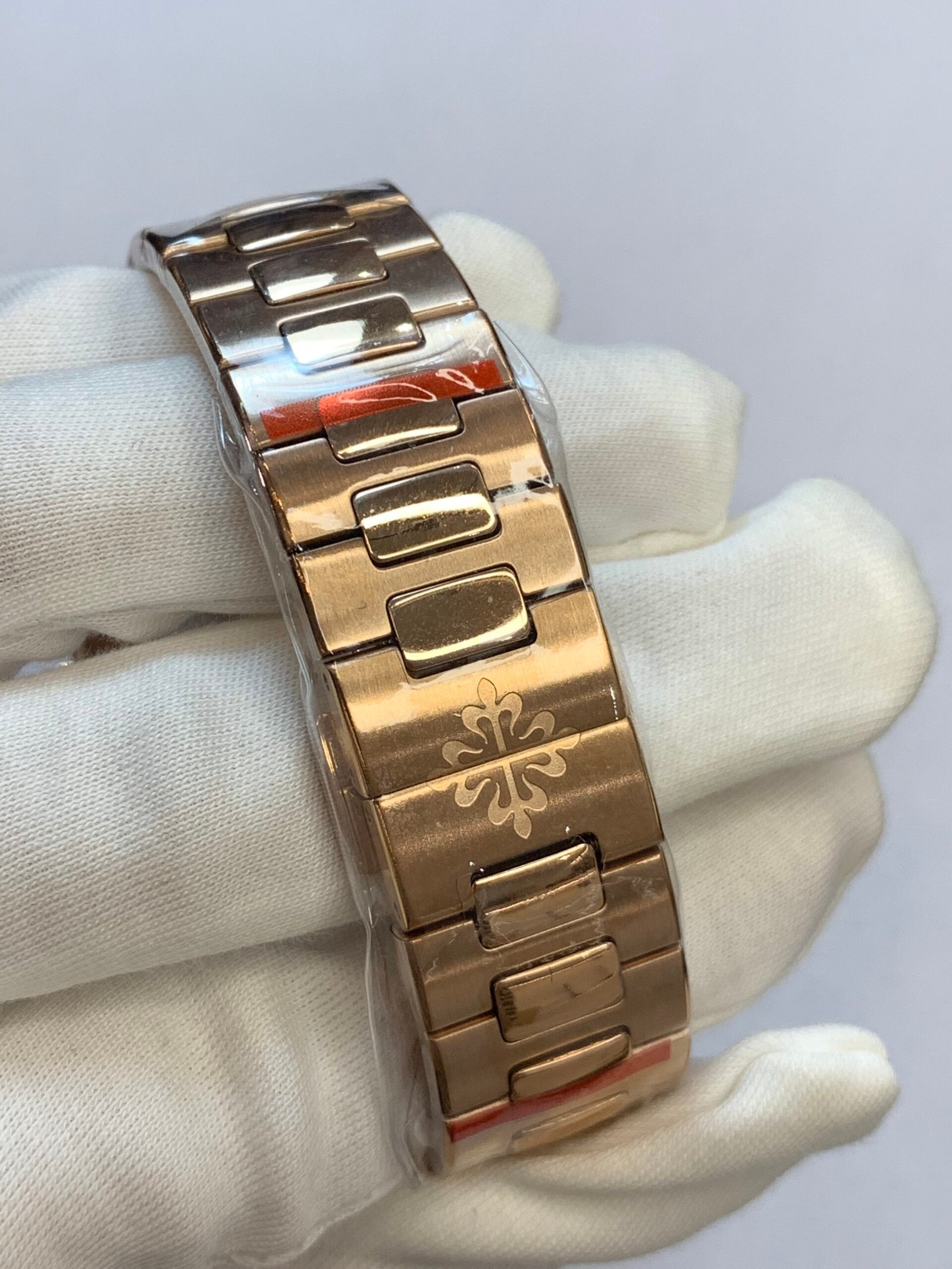 Patek Philippe Super Clone Watch 1:1 NAUTILUS 57121R-001 - Image 6