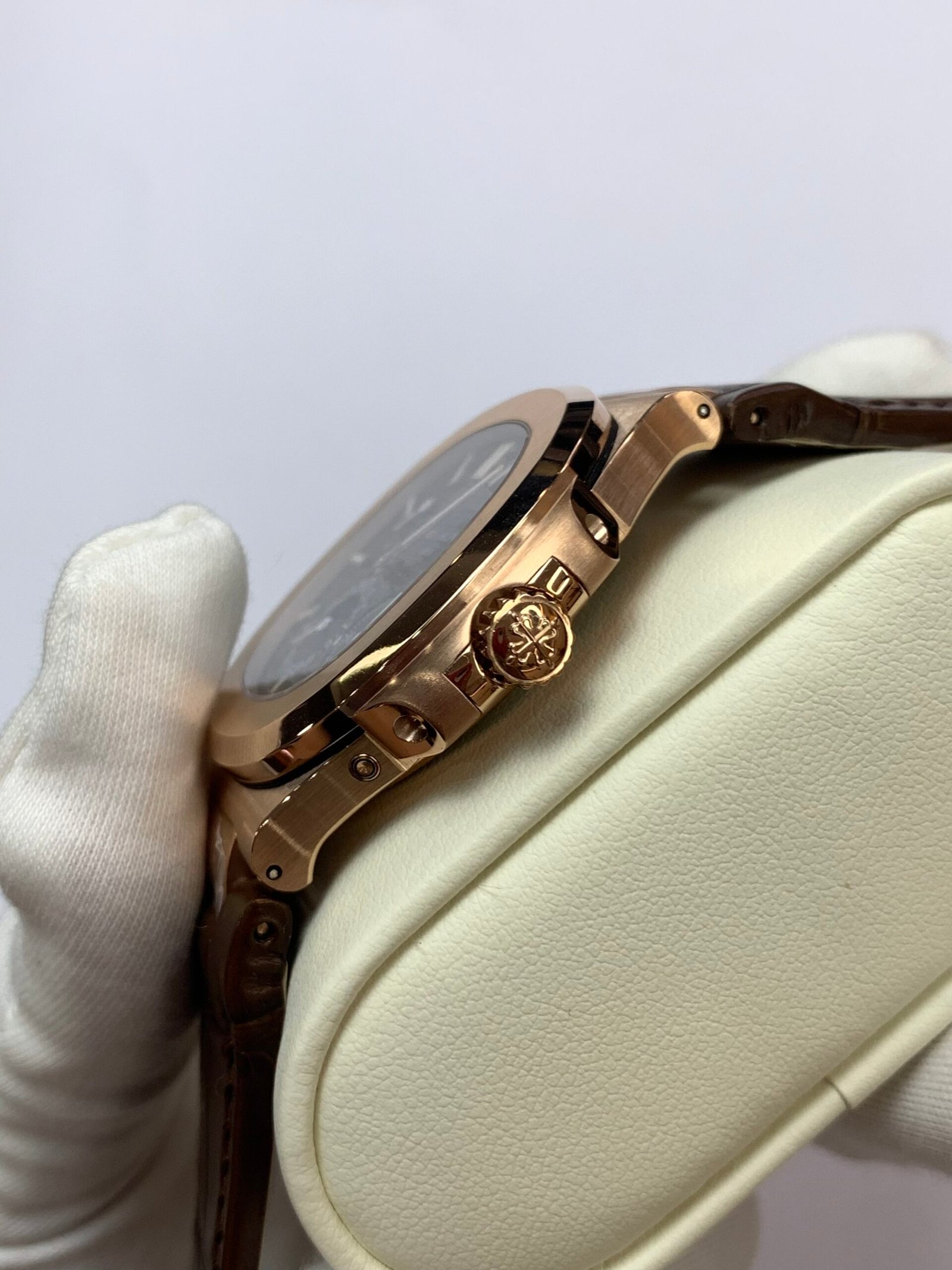 Patek Philippe Super Clone Watch 1:1 NAUTILUS 5712R-001 - Image 7