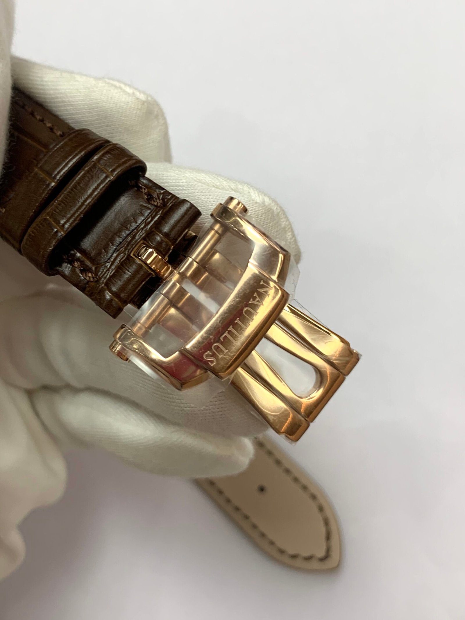 Patek Philippe Super Clone Watch 1:1 NAUTILUS 5712R-001 - Image 4